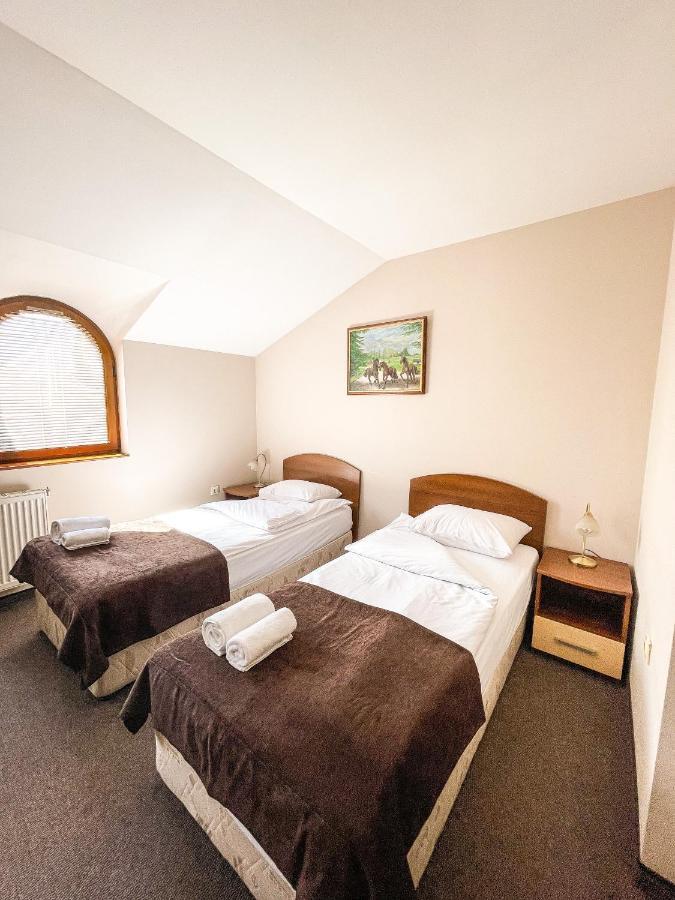 Family Hotel Palermo Tutrakan Buitenkant foto