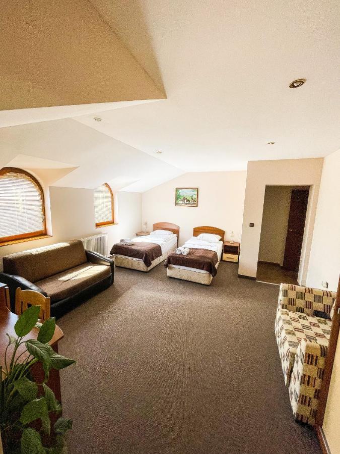 Family Hotel Palermo Tutrakan Buitenkant foto